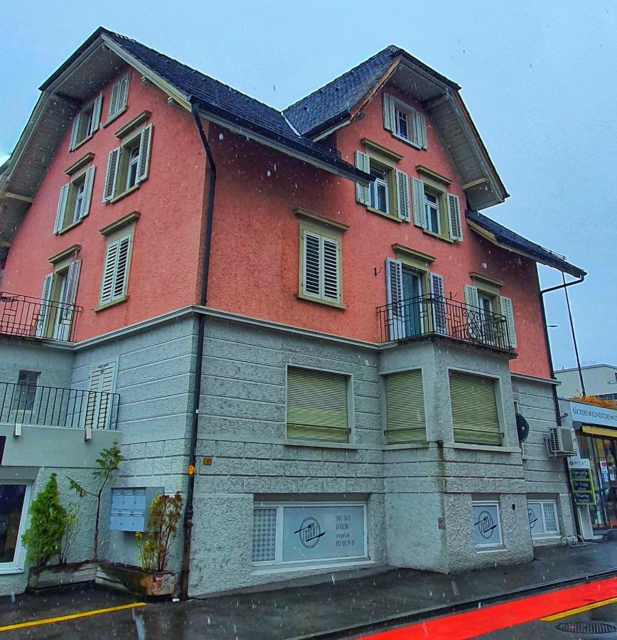 Sensi Living Station Apartment Pfaffikon  Ngoại thất bức ảnh
